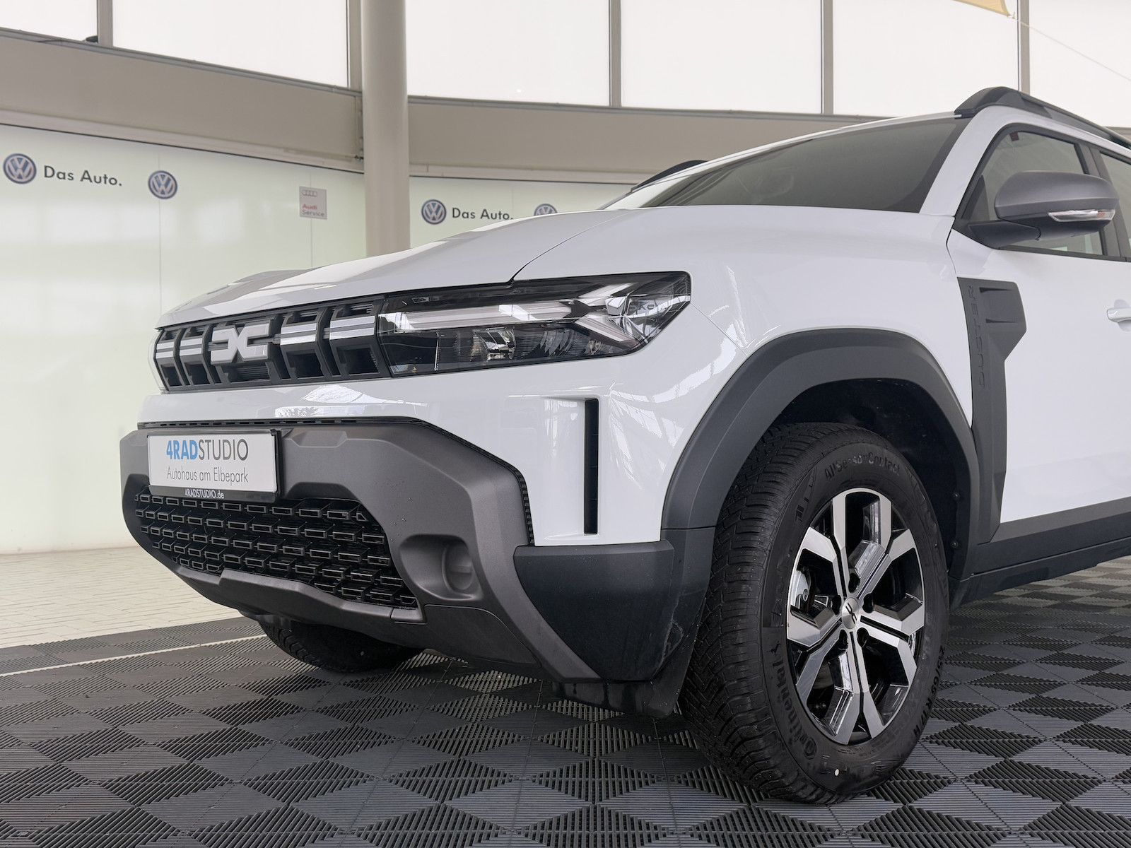Dacia Duster III TCe 130 EXPRESSION 4x4 - Samsaru's Car Outlet