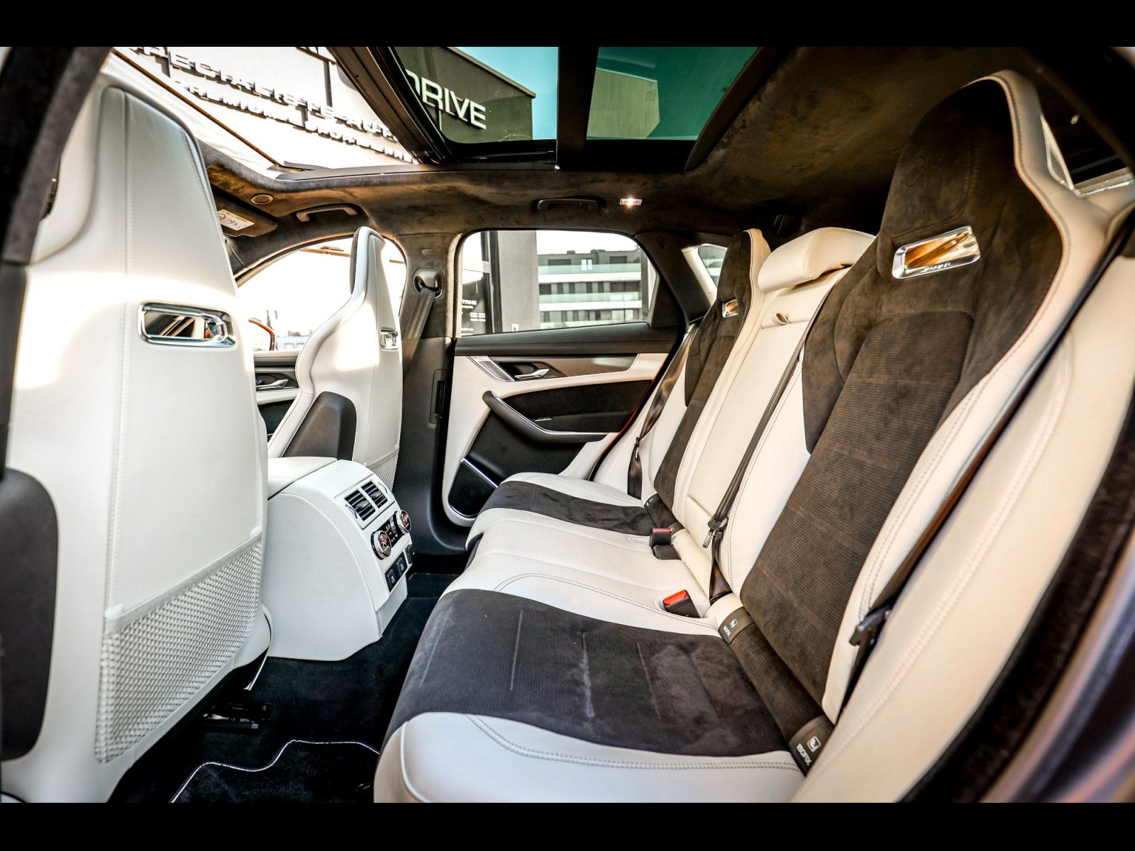 Jaguar F-Pace 5.0 P550 SVR AWD°ORANGE ATACAMA SVO°AHK