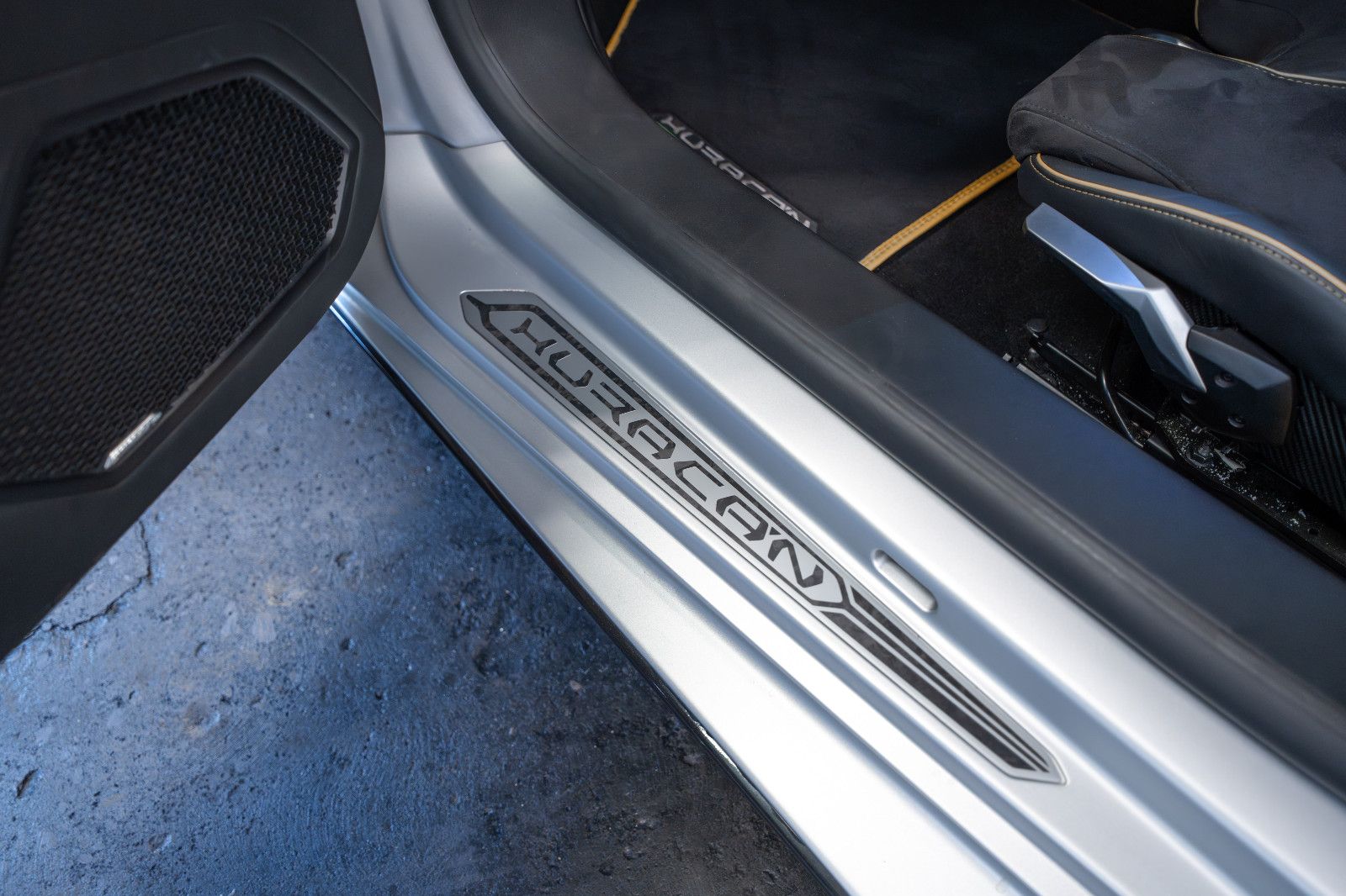 Lamborghini Huracán EVO AWD - Samsaru's Car Outlet