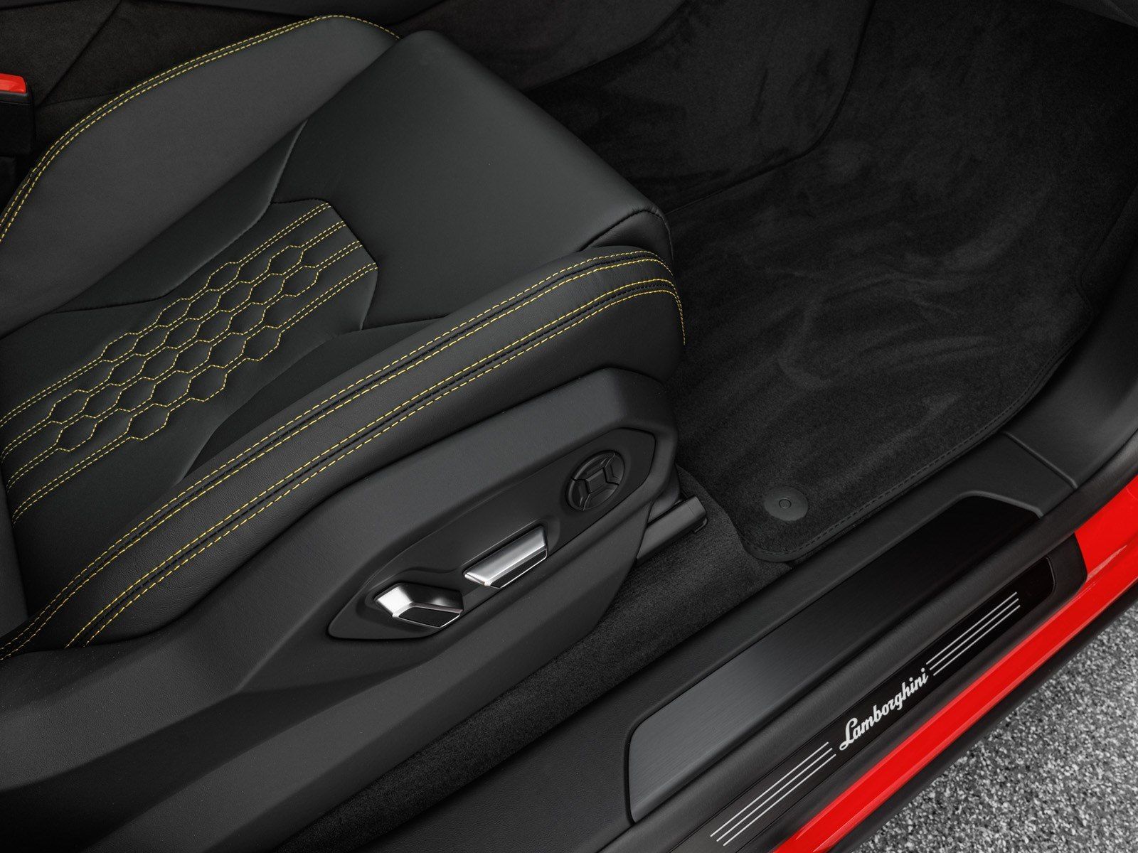 Lamborghini Urus SE - Samsaru's Car Outlet