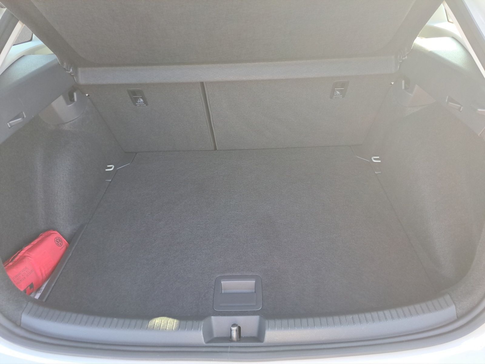 Volkswagen Taigo Style 1.5 TSI - Samsaru's Car Outlet