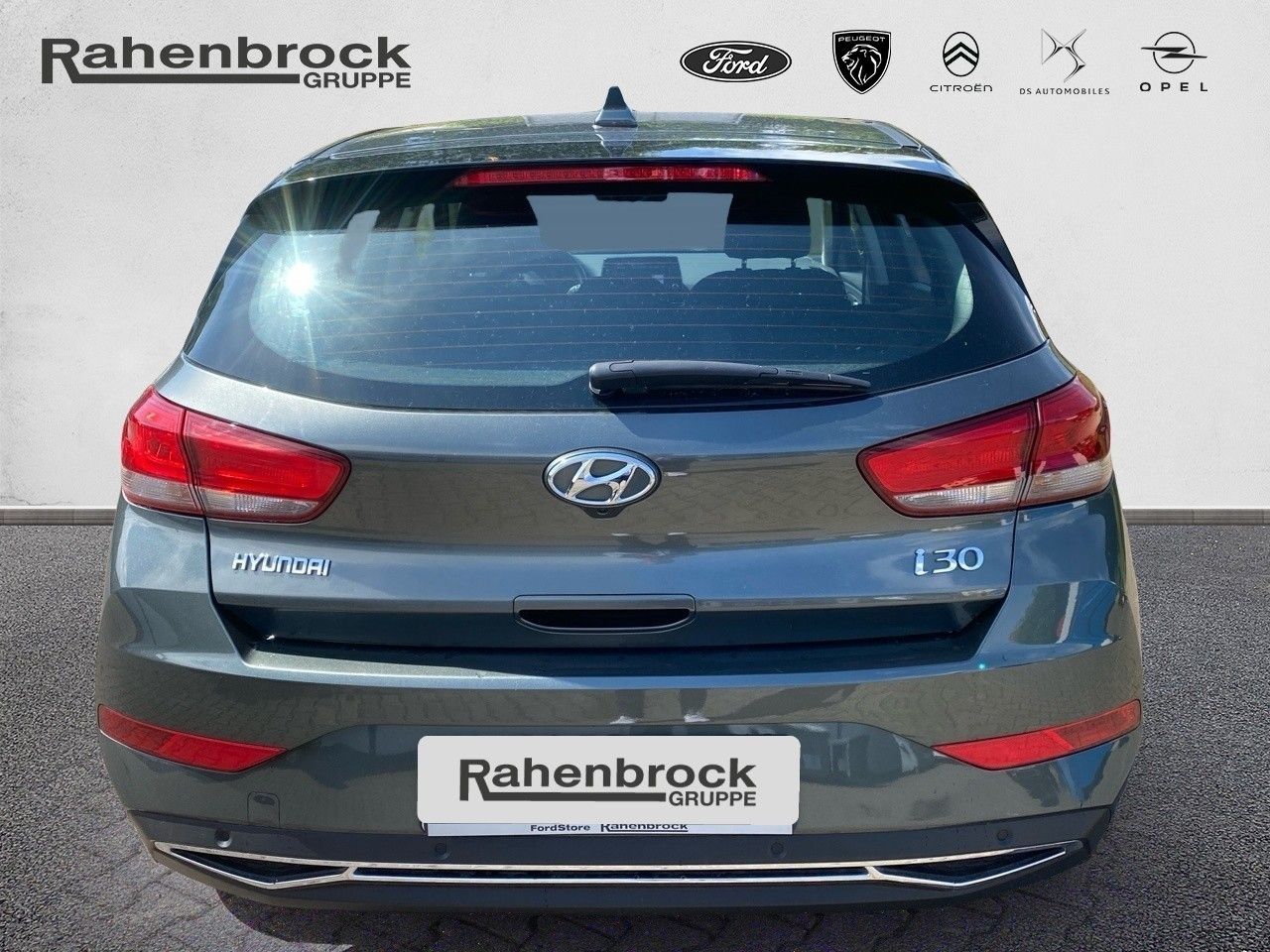 Hyundai i30 Trend Mild-Hybrid - Samsaru's Car Outlet