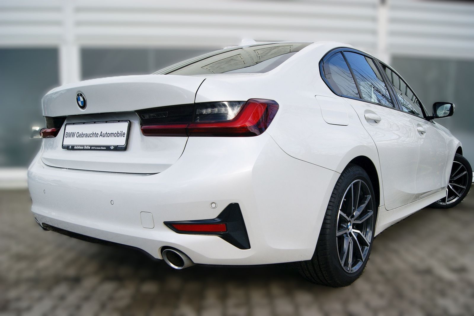BMW 320d LIM SPORT-LINE - Samsaru's Car Outlet