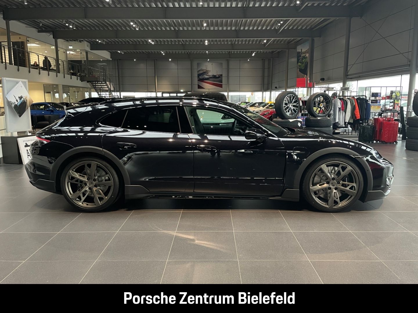 Porsche Taycan Turbo HA-Lenkung InnoDrive Sitzbelüftung