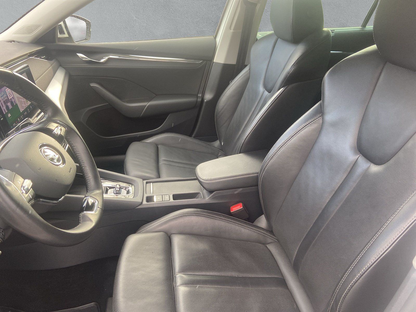 Skoda Octavia Combi 1.4TSI iV DSG Kamera-Leder-Navi