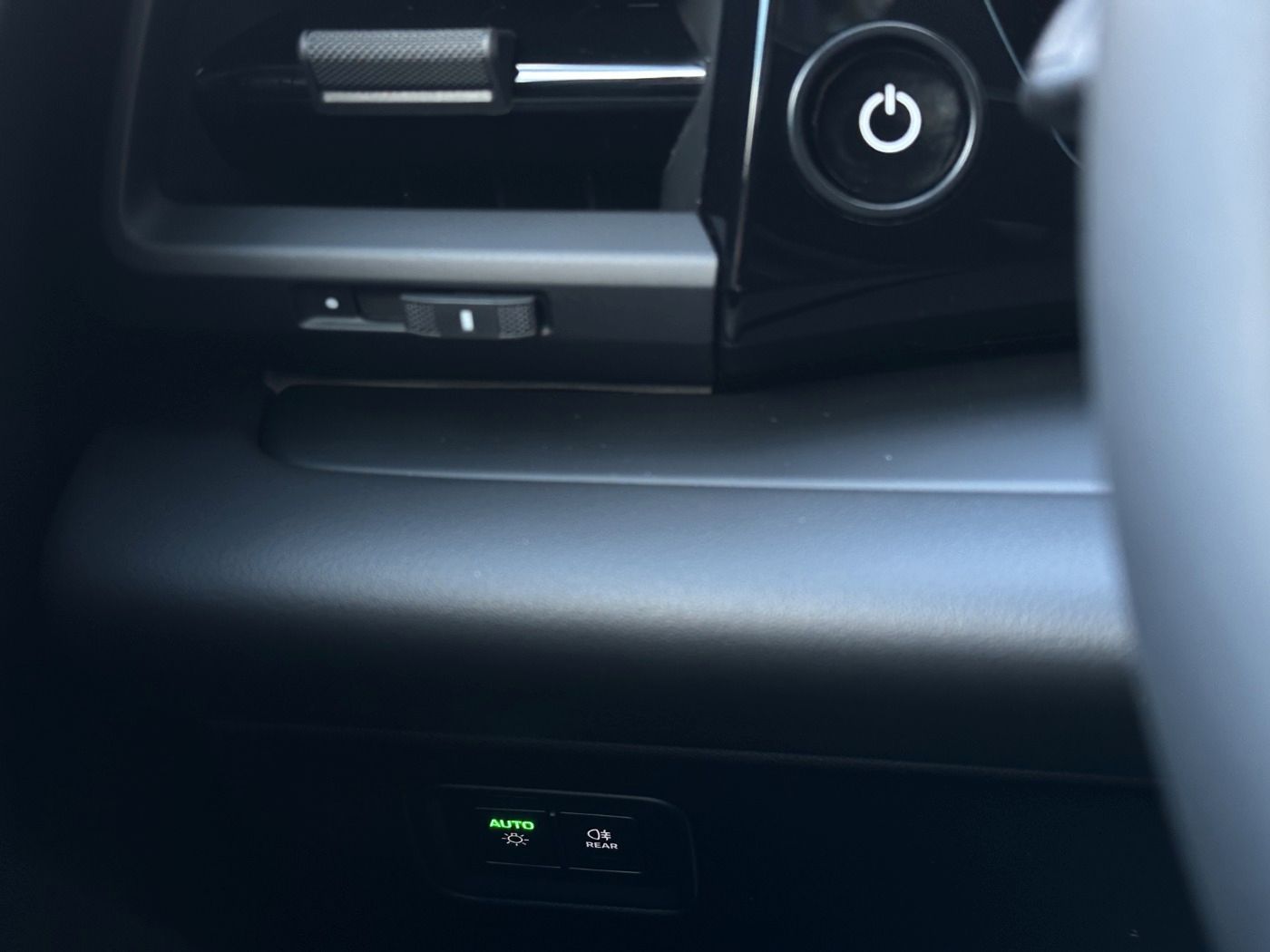 Porsche Macan - Samsaru's Car Outlet