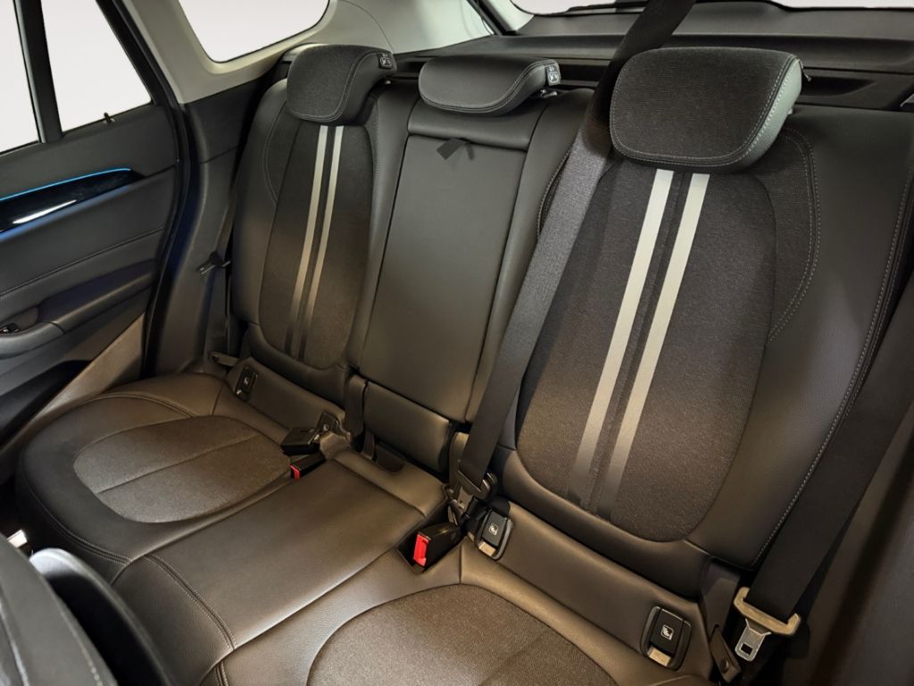 BMW X1 Sport Line - Samsaru's Car Outlet