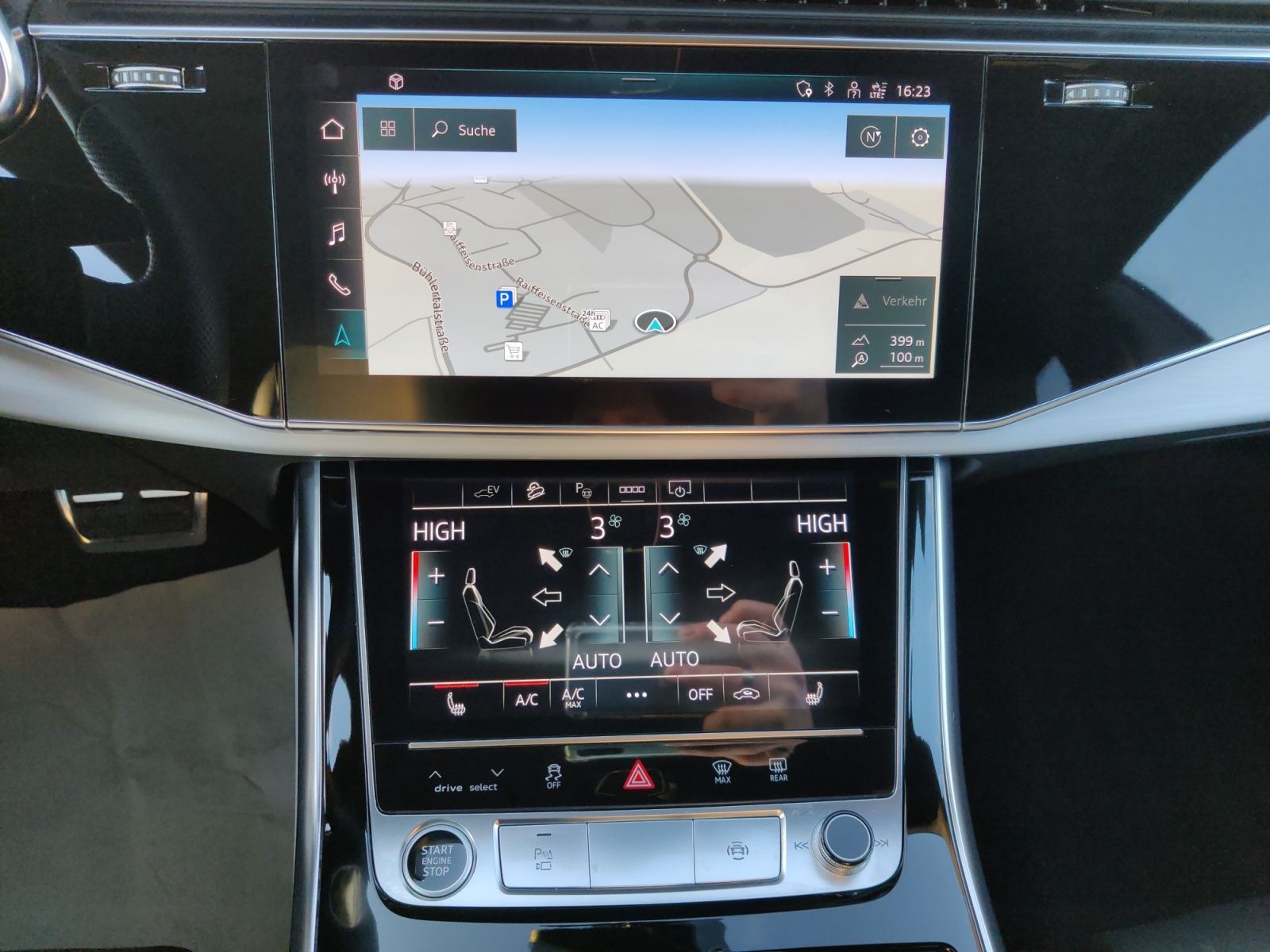 Audi Q8 55 TFSI e q. Tiptr. S-Line - Samsaru's Car Outlet
