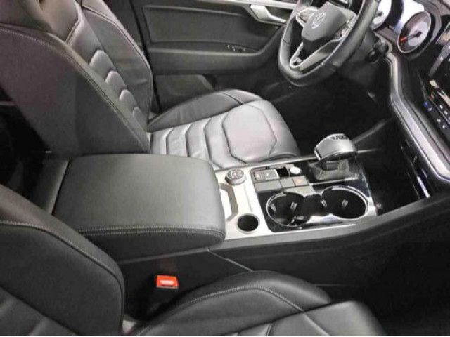 Volkswagen Touareg 3.0 V6 TDI R-Line 4Motion - Samsaru's Car Outlet