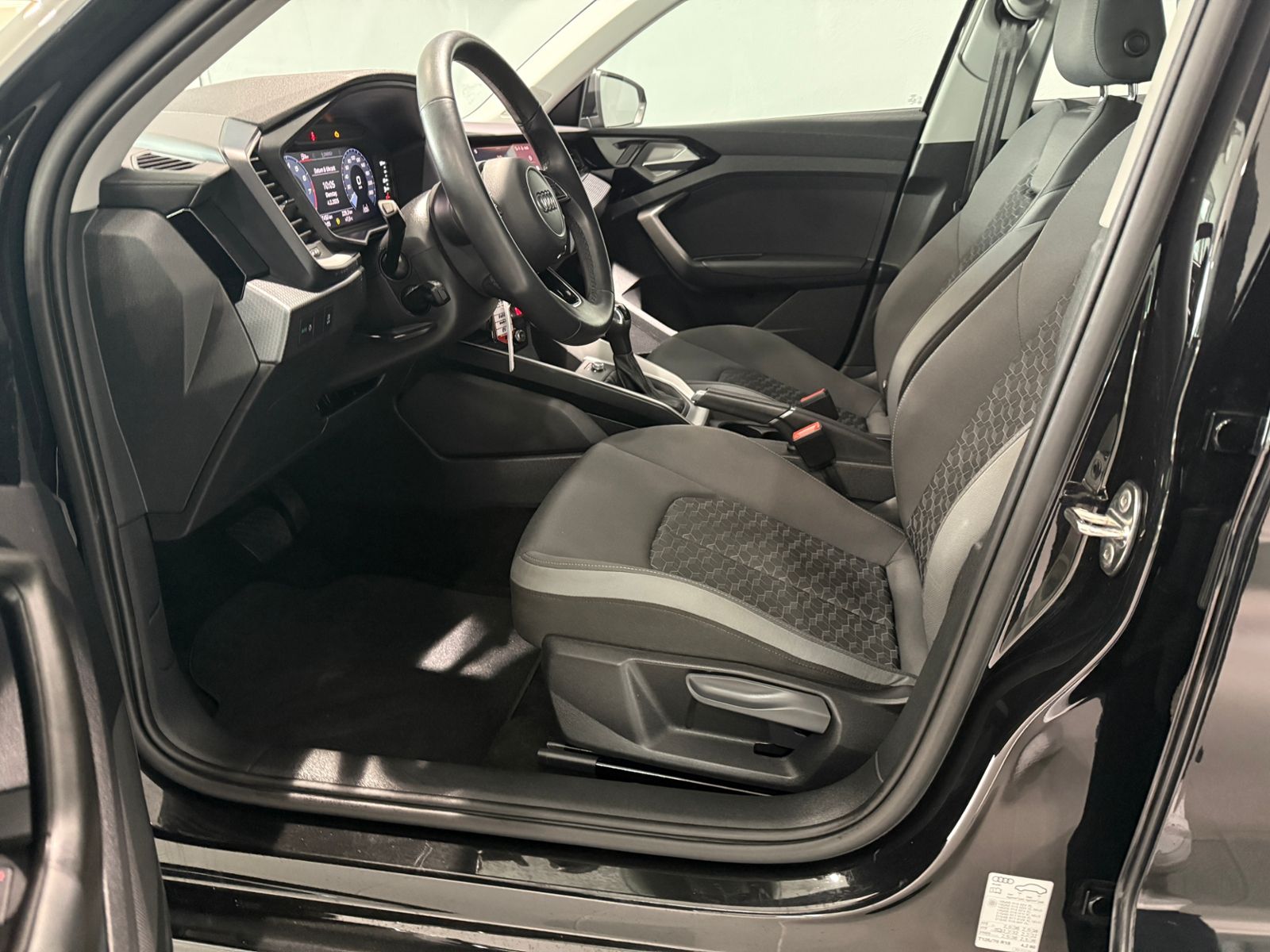 Audi A1 Sportback 25TFSI DSG - Samsaru's Car Outlet