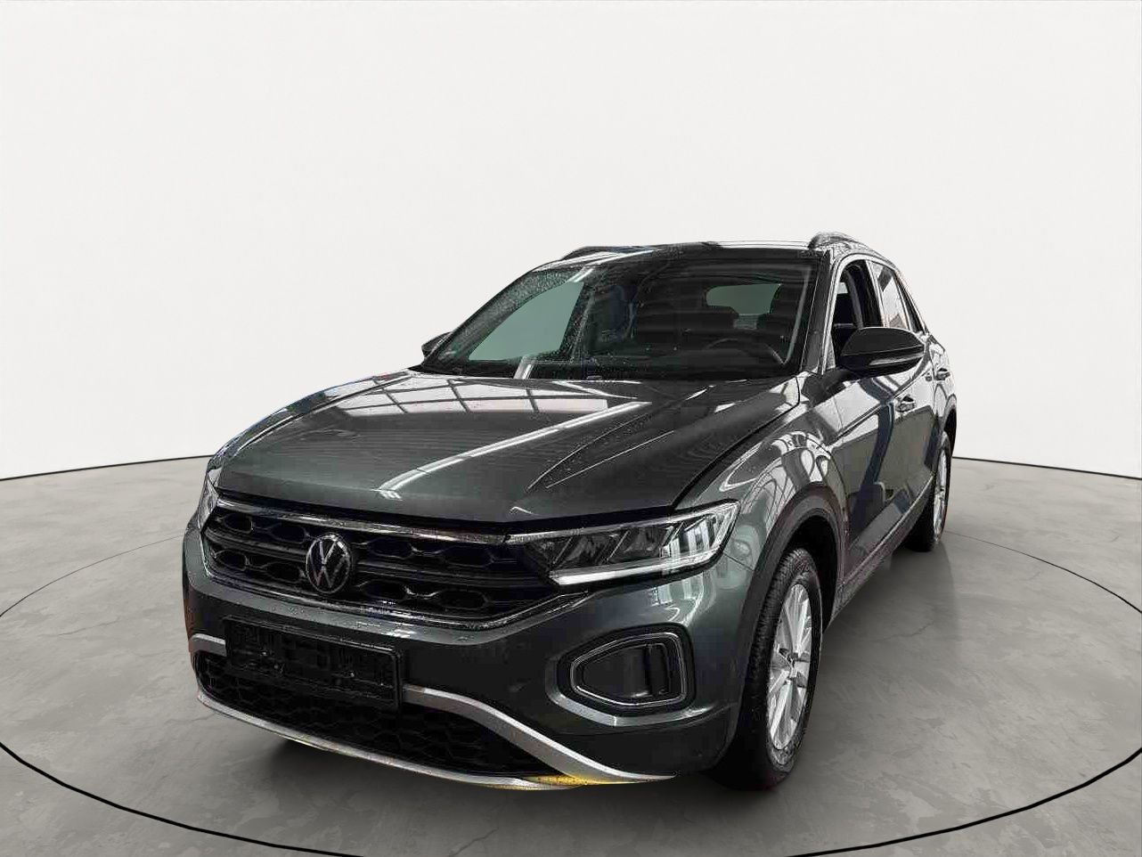 Volkswagen T-Roc 1.0 TSI Life - Samsaru's Car Outlet