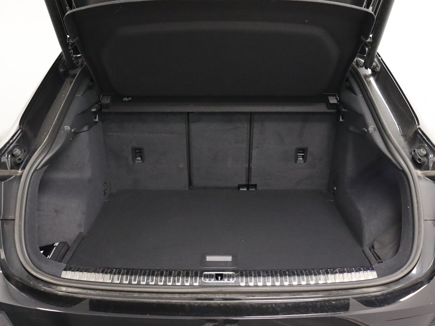 Audi Q3 Sportback 45 TFSI quattro S tronic S-Line - Samsaru's Car Outlet