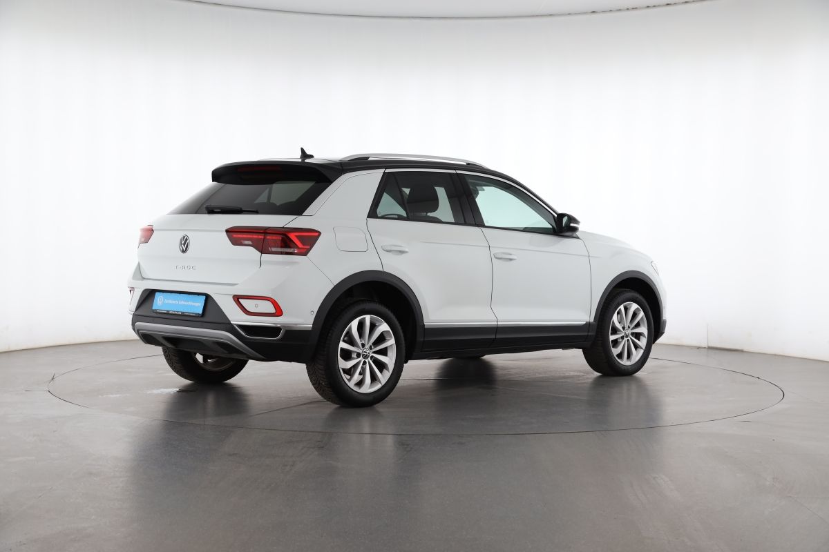 Volkswagen T-Roc 1.0 TSI Style - Samsaru's Car Outlet