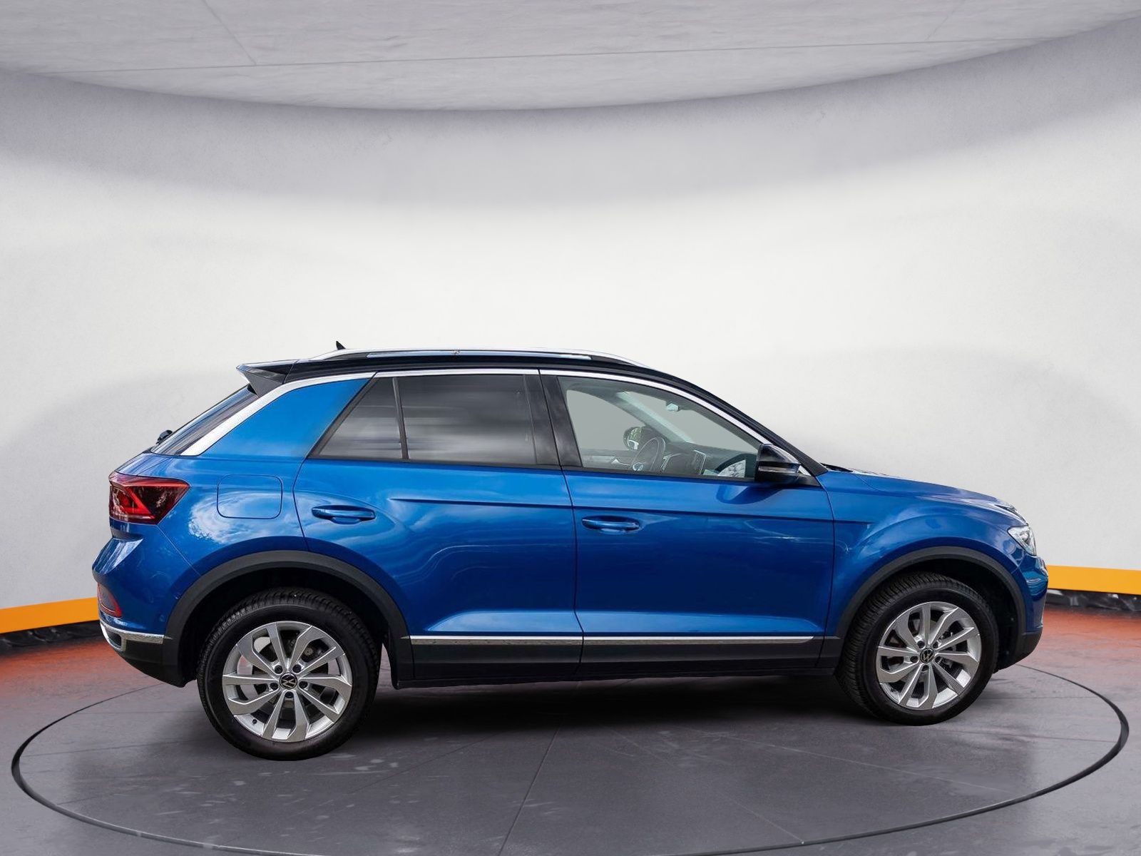 Volkswagen T-Roc 1.0 TSI Style - Samsaru's Car Outlet