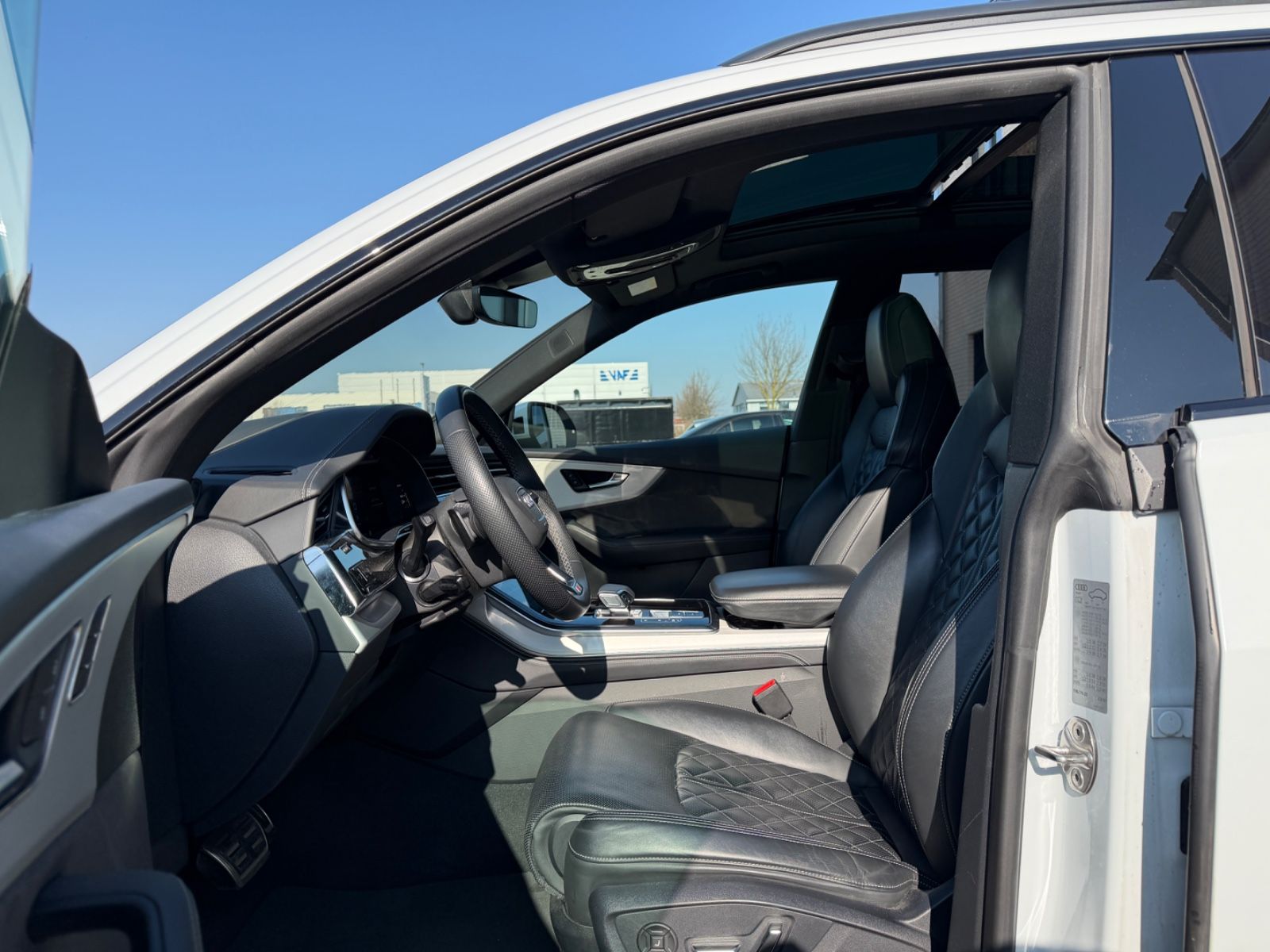 Audi Q8 50 TDI quattro S-Line*Pano*Massage*HUD*Voll !