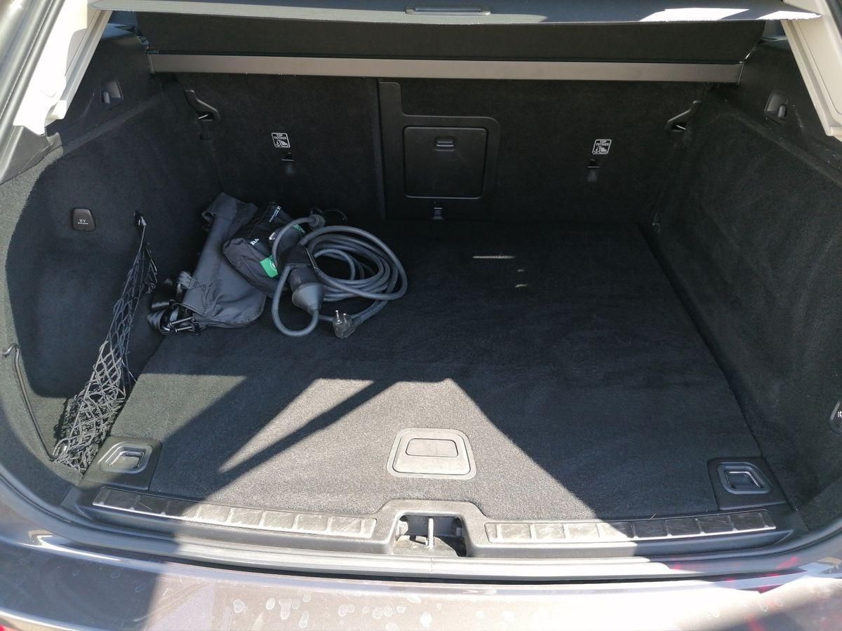 Volvo XC60 inscription  AWD (253+145PS) Navi, Panodach