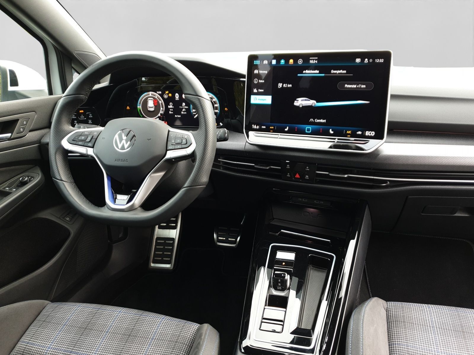 Volkswagen Golf GTE DSG LM18 NAVI KAMERA MATRIX
