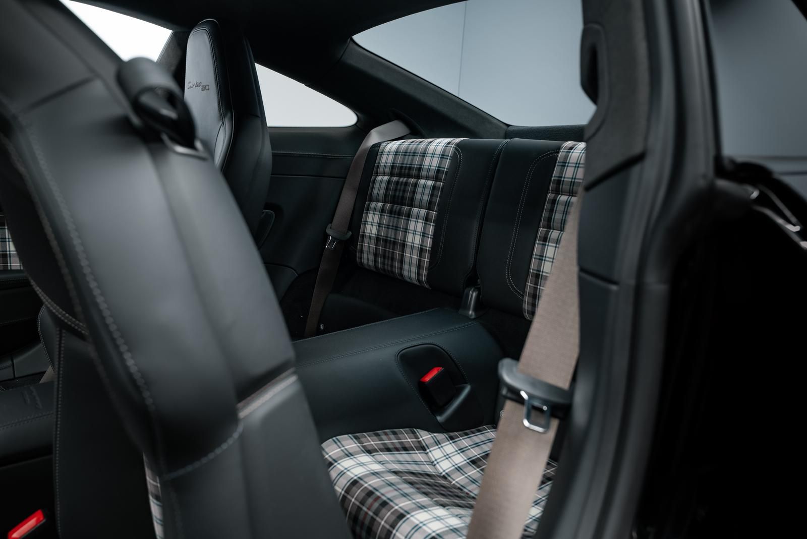 Porsche 911 Turbo 50 Jahre HERITAGE/360/BURM.