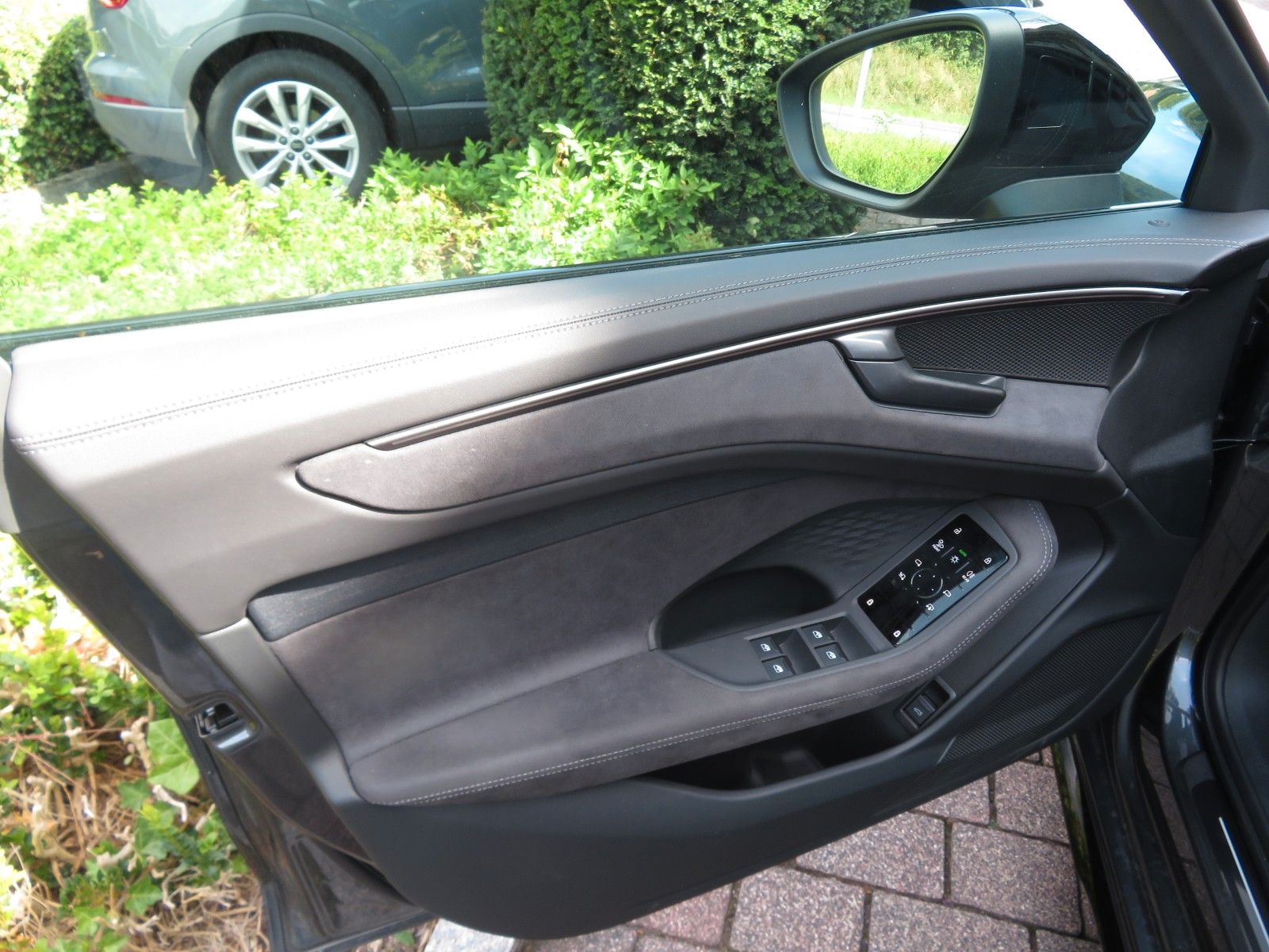 Audi A6 40 TDI quattro Avant S line