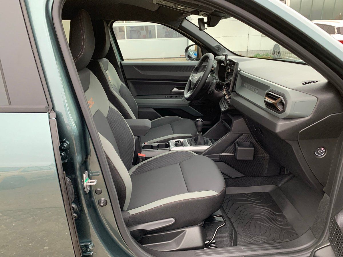 Dacia Duster EXTREME TCe 130 4x4 - Samsaru's Car Outlet
