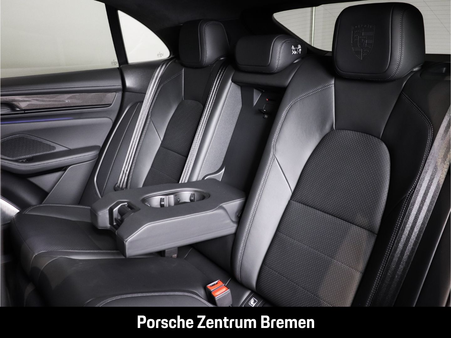 Porsche Macan Turbo - Samsaru's Car Outlet