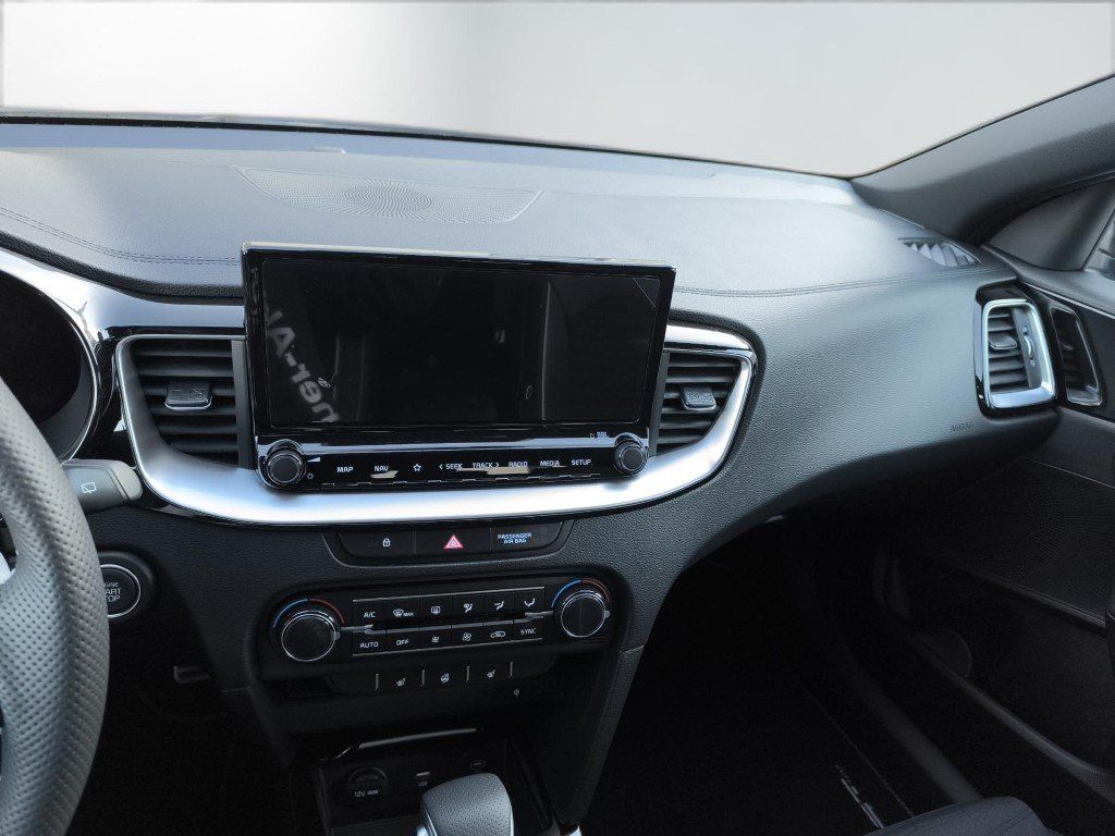 Kia CEED SW 1.5T GTL - Samsaru's Car Outlet