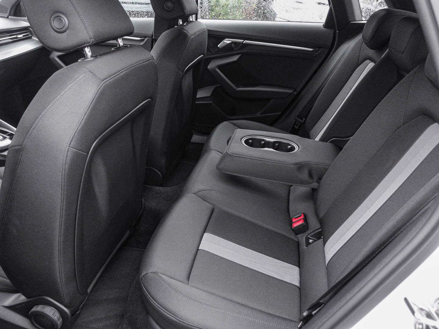 Audi A3 Sportback 30 TFSI S tronic Advanced (AHK)