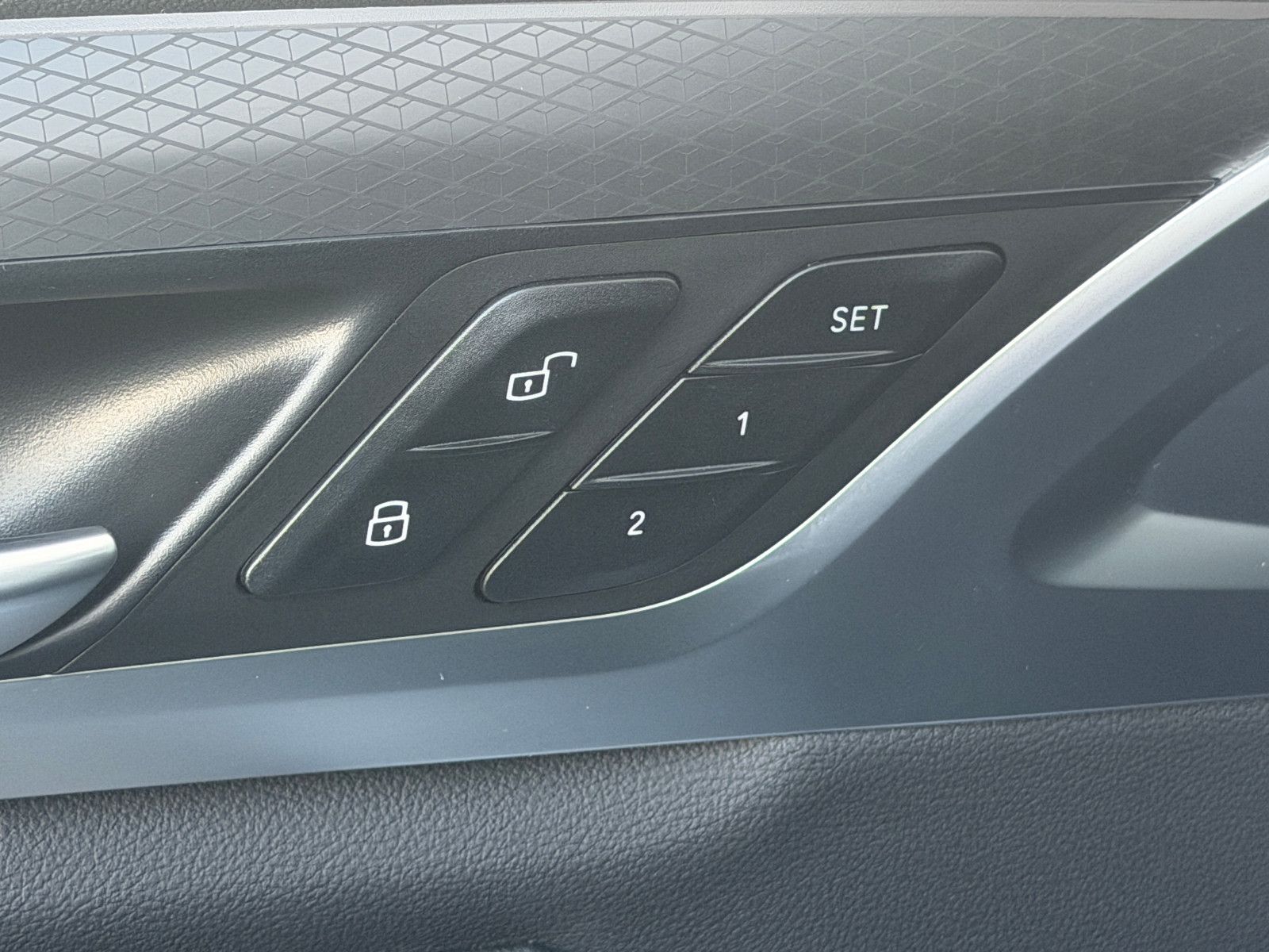 BMW X3 xDrive20d M Sport (AHK,Pano,20",Memory)