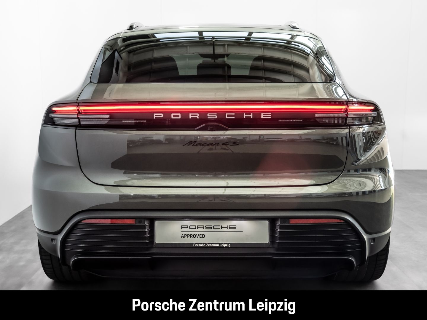 Porsche Macan 4S Vollleder Inno Luft HA-Lenkung AR-HUD B