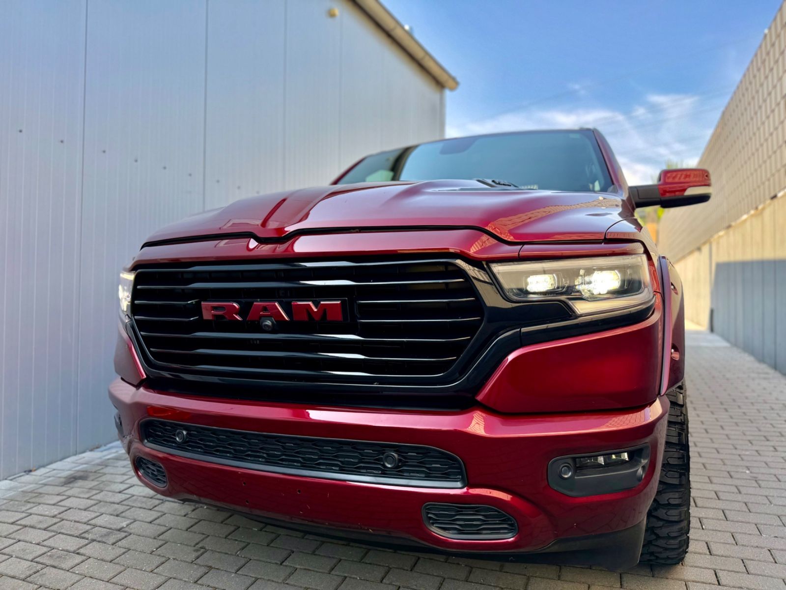 Dodge RAM 5,7 V8 HEMI-WIDEBODY-MONSTER-OFFROAD-EXTREM