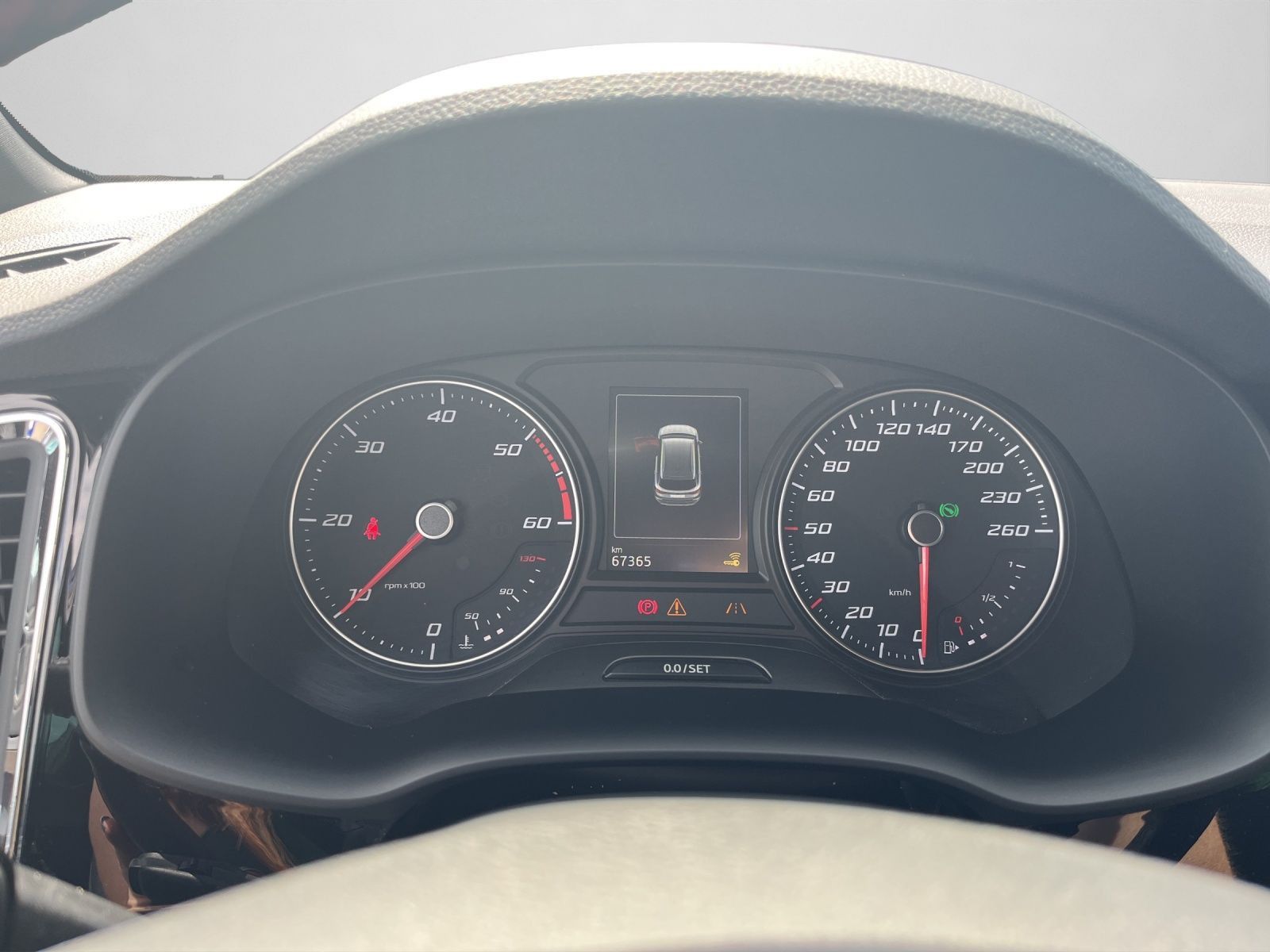 Seat Ateca 2.0 TDI DSG FR AHK NAVI PANORAMA SHZ