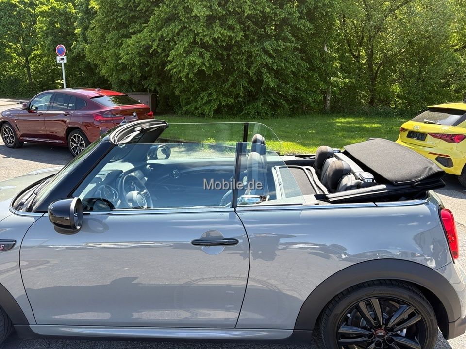 MINI Cooper S Cabrio JCW - Samsaru's Car Outlet