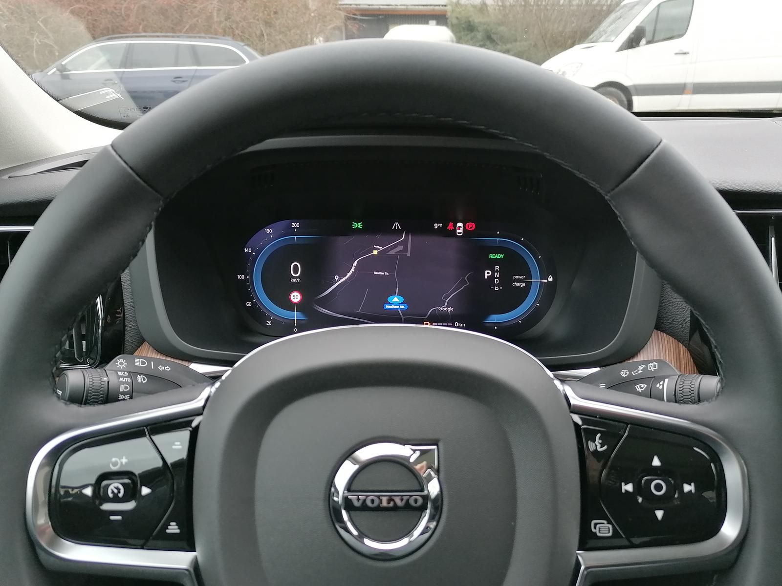 Volvo XC60 T6 AWD Recharge Plus Dark 0,5% 21" FHZ LED