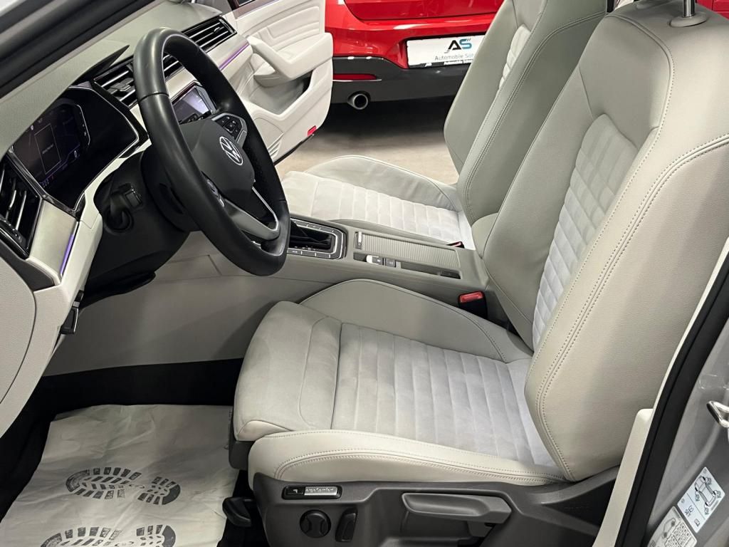 Volkswagen Passat 2.0 TSi R-line DSG - Samsaru's Car Outlet