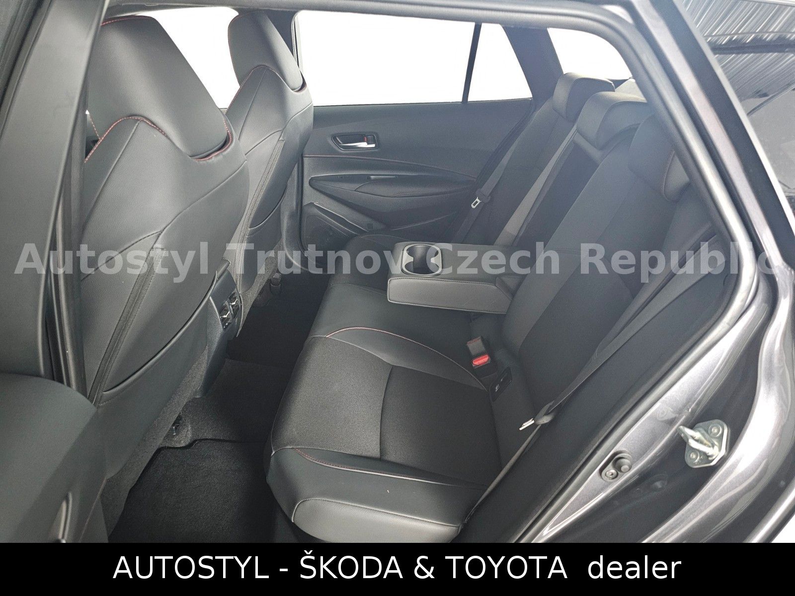 Toyota 2.0HEV 197k GR SPORT DYNAMIC HEAD UP
