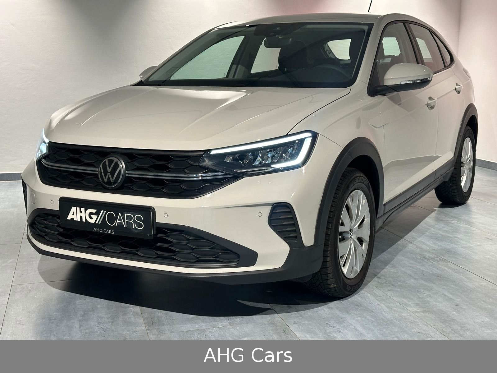 Volkswagen Taigo 1.0 TSI - Samsaru's Car Outlet