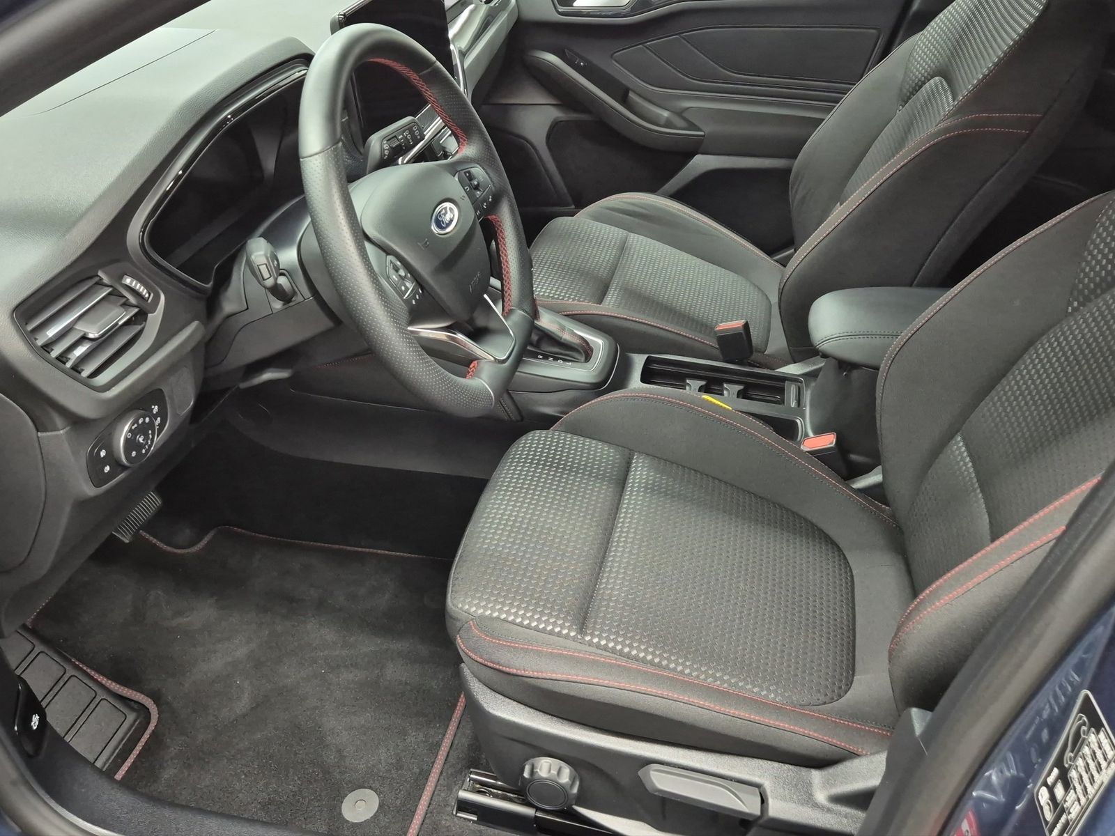 Ford Focus ST-Line X Turnier Aut.*AHK*ACC*HUD*KAM*NAV