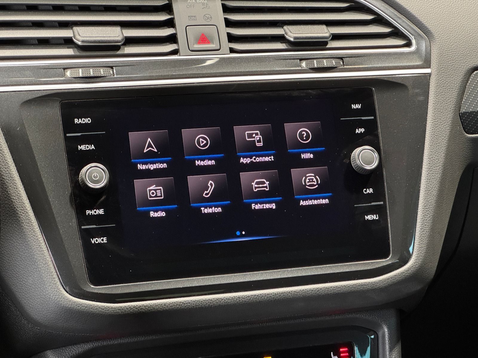 Volkswagen Tiguan R-Line 1.5 TSI DSG - Samsaru's Car Outlet