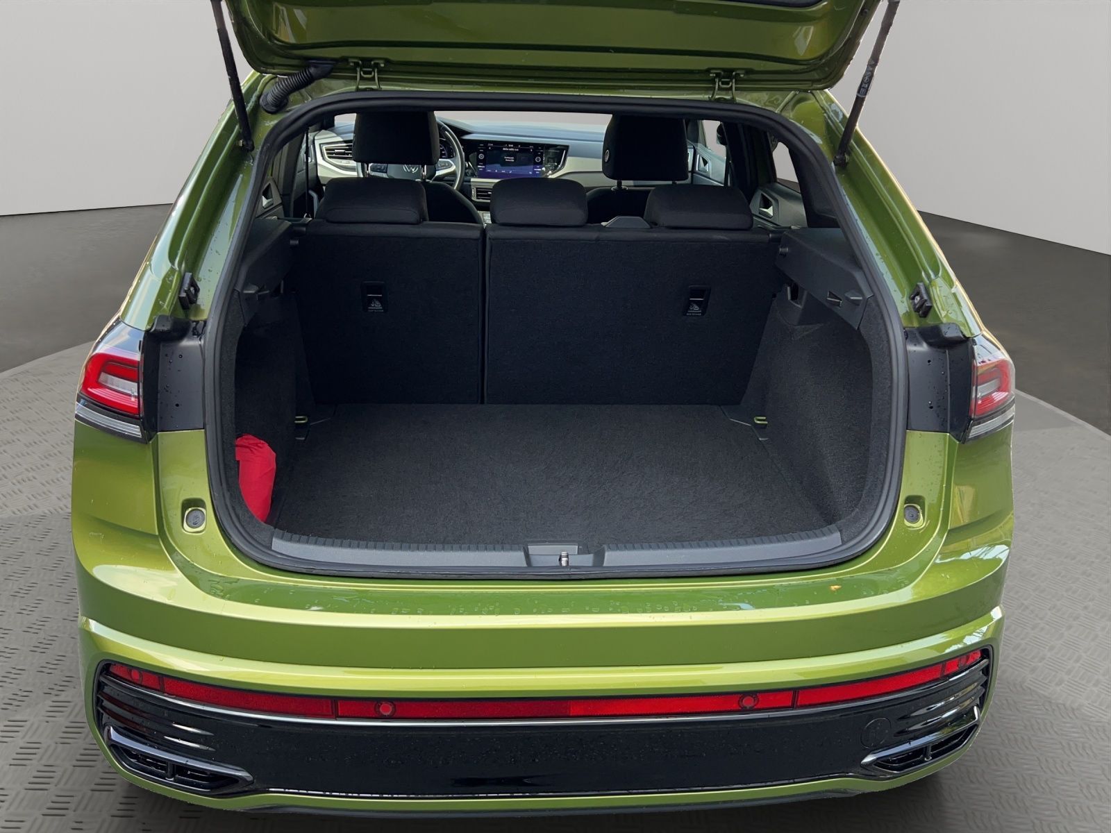 Volkswagen Taigo 1.0 TSI DSG R-Line - Samsaru's Car Outlet