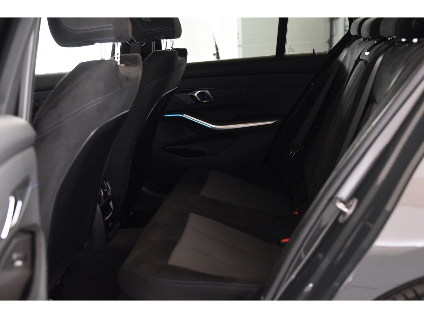 BMW 320 i xDrive Limousine M Sport Anhängerkupplung