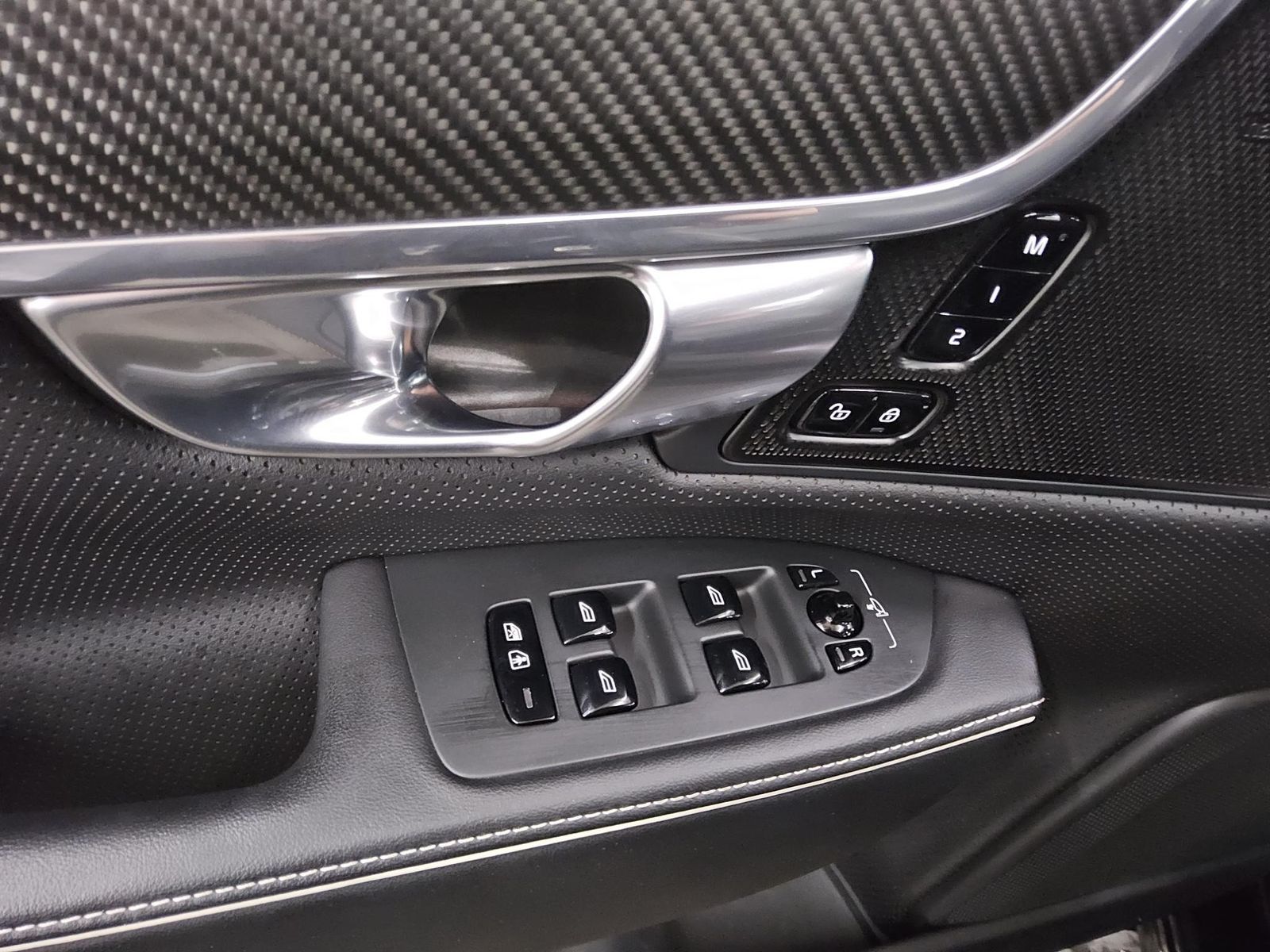 Volvo S90 T8 AWD Hybrid R-Design Navi LED HuD H-K 360°