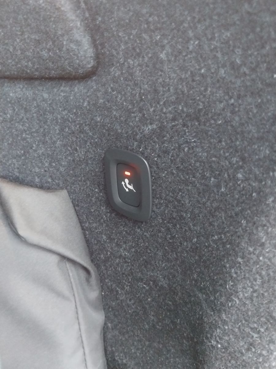 Volvo XC40 Ultimate Recharge Pure Electric 2WD