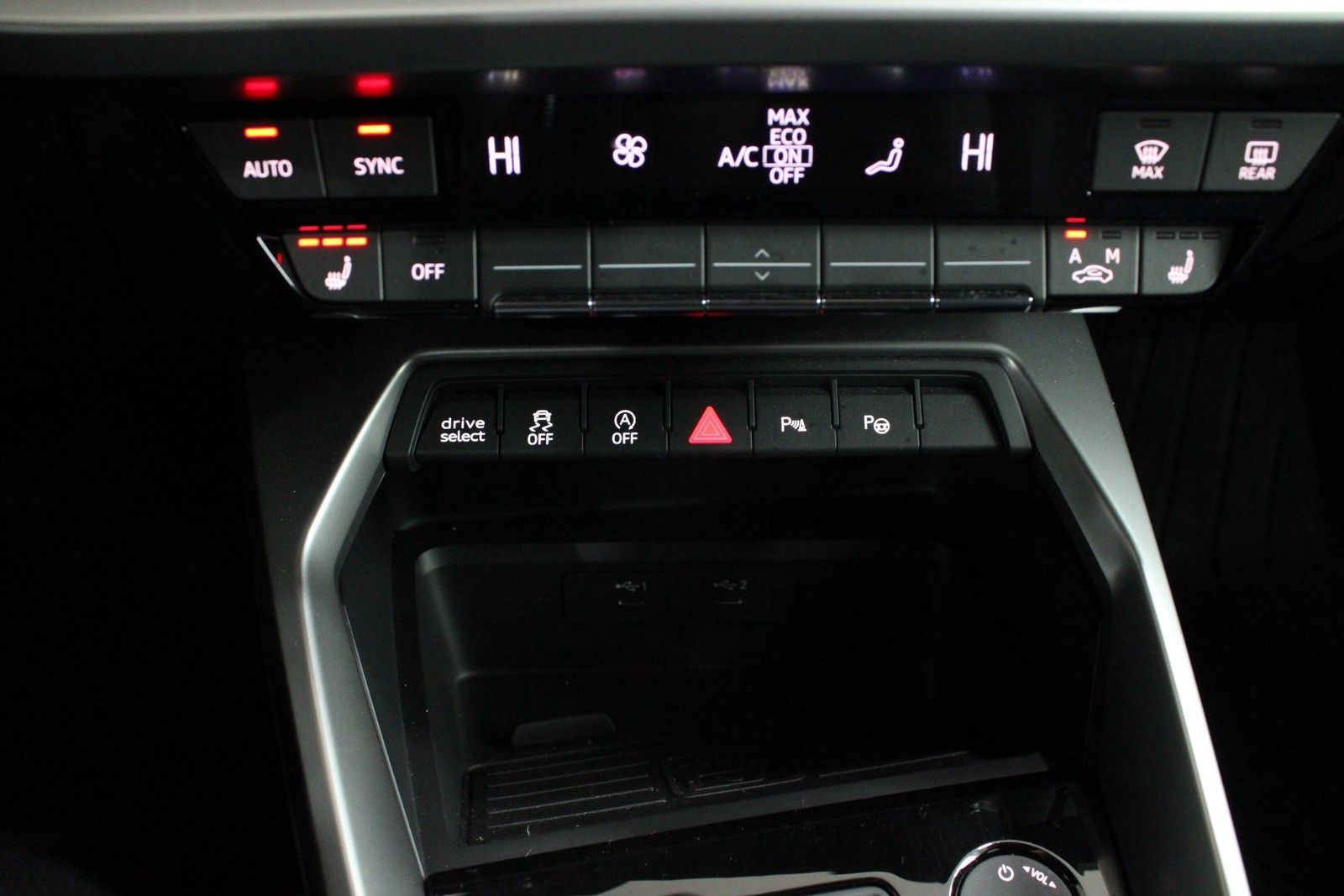 Audi A3 Sportback 35 TFSI Sport - Samsaru's Car Outlet