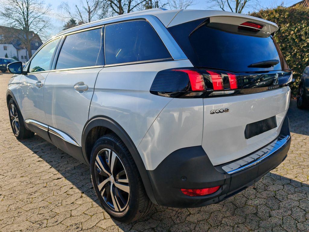 Peugeot 5008 BlueHDI 130 EAT8 ALLURE - Samsaru's Car Outlet