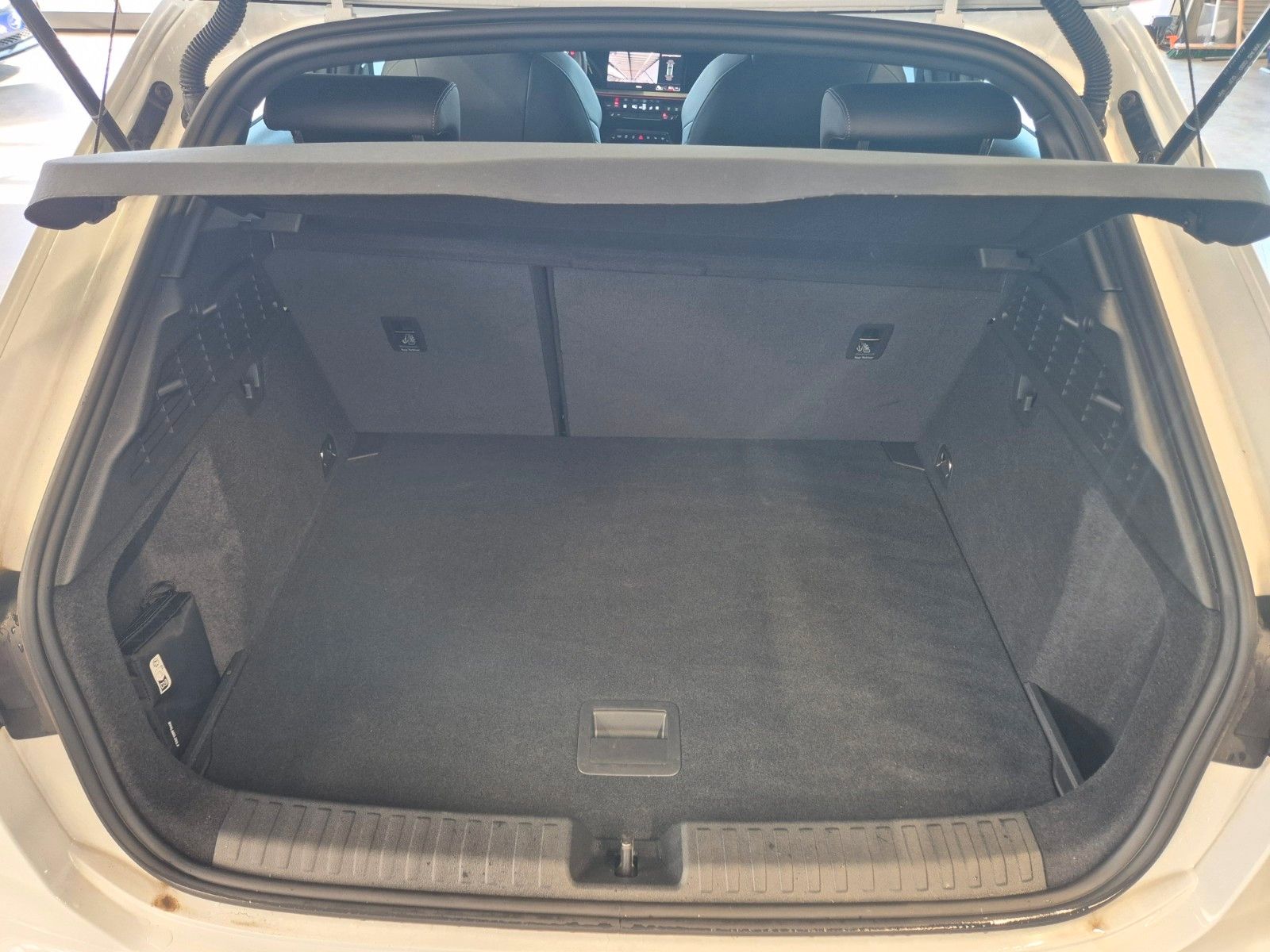 Audi A3 SPORTBACK 35 TDI S-LINE - Samsaru's Car Outlet