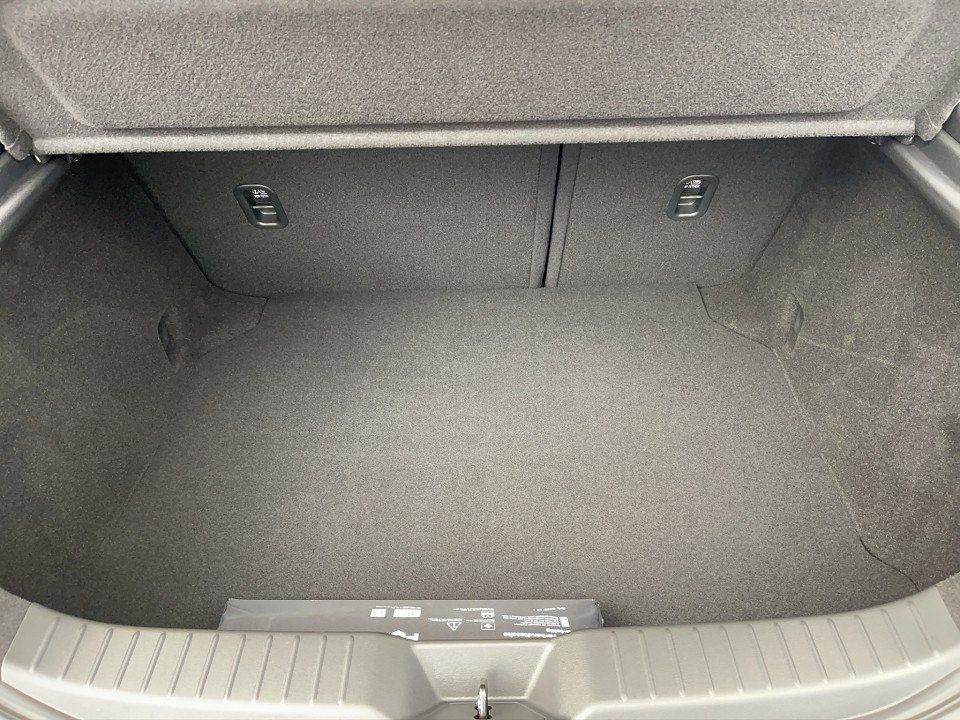 Mazda 3 EXCLUSIVE ++NAVI+MATRIX-LED+BOSE++