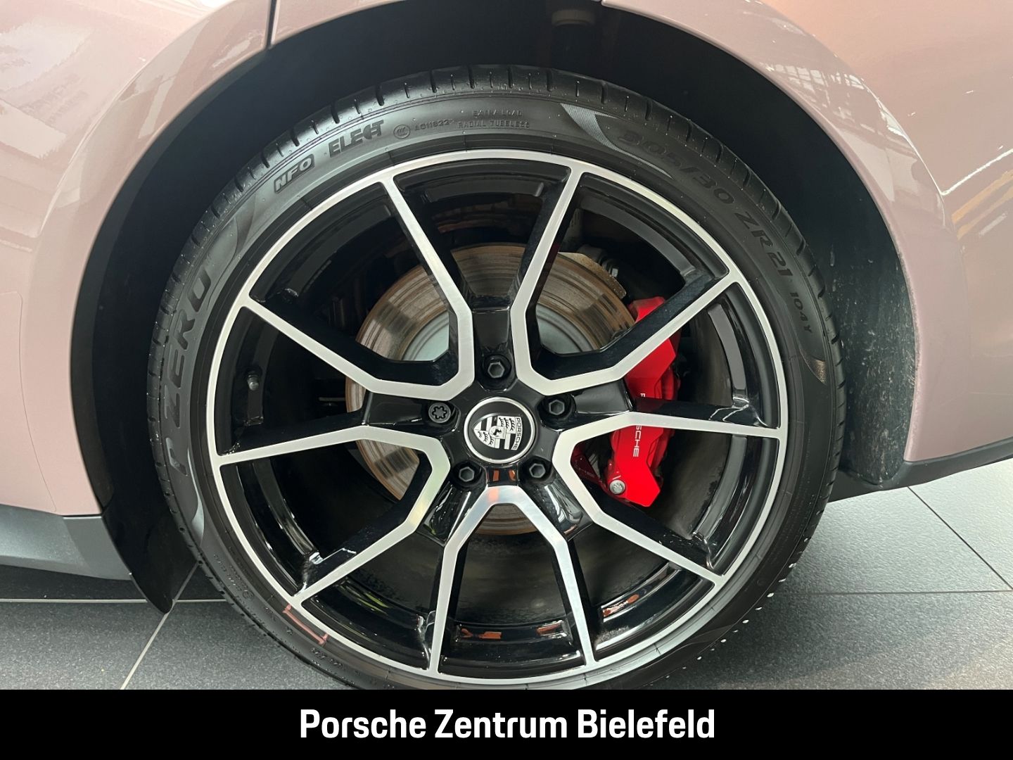 Porsche Taycan 4S Sport Turismo Frozenberrymetallic BOSE
