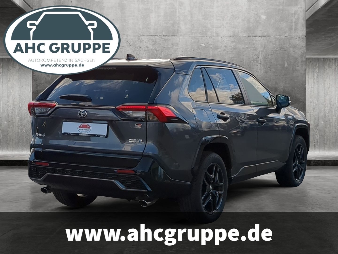 Toyota RAV 4 Plug-in Hybrid 2.5 VVT-i - Samsaru's Car Outlet