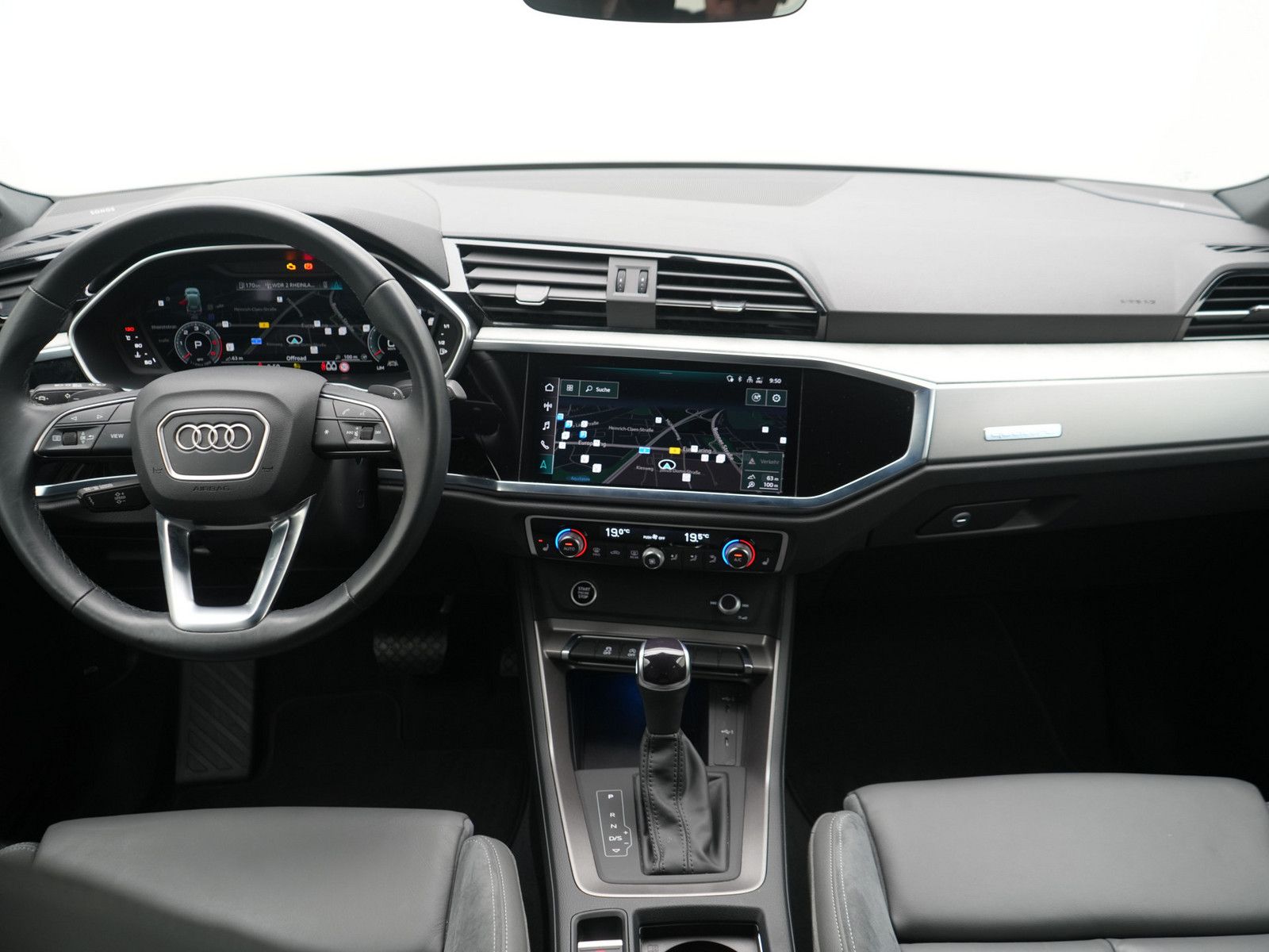 Audi Q3 quattro S line - Samsaru's Car Outlet