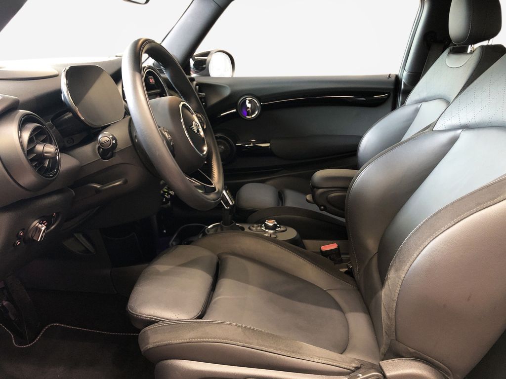 MINI Cooper SE Trim L - Samsaru's Car Outlet